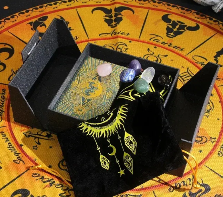 Set Tarot & Kristal Harta Karun Mystic: Adakah Ia Berbaloi Dibeli?